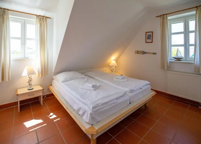 Rugana - Komfort Mit 2 Schlafzimmern Und Terrasse C05 德兰斯克